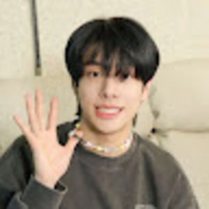 Meet your Posher, Kazoua